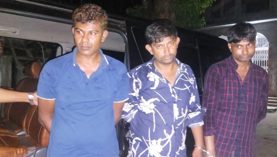 কক্সবাজারে পুলিশসহ ৩ মাদককারবারি আটক